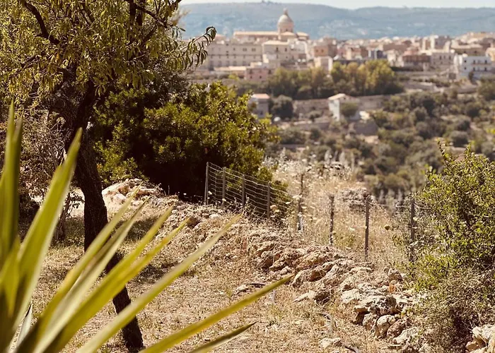 Il Carrubo Val Di Noto Con Piscina Privata Вилла